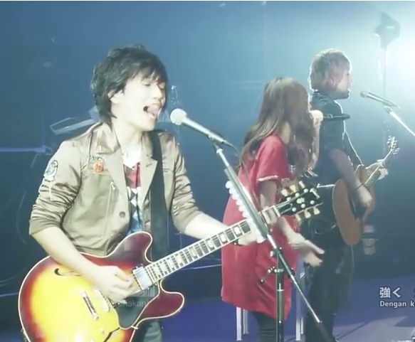 Yell  – A Great Song by Ikimono Gakari – With Versions for Mandolin Orchestra and Guitar
