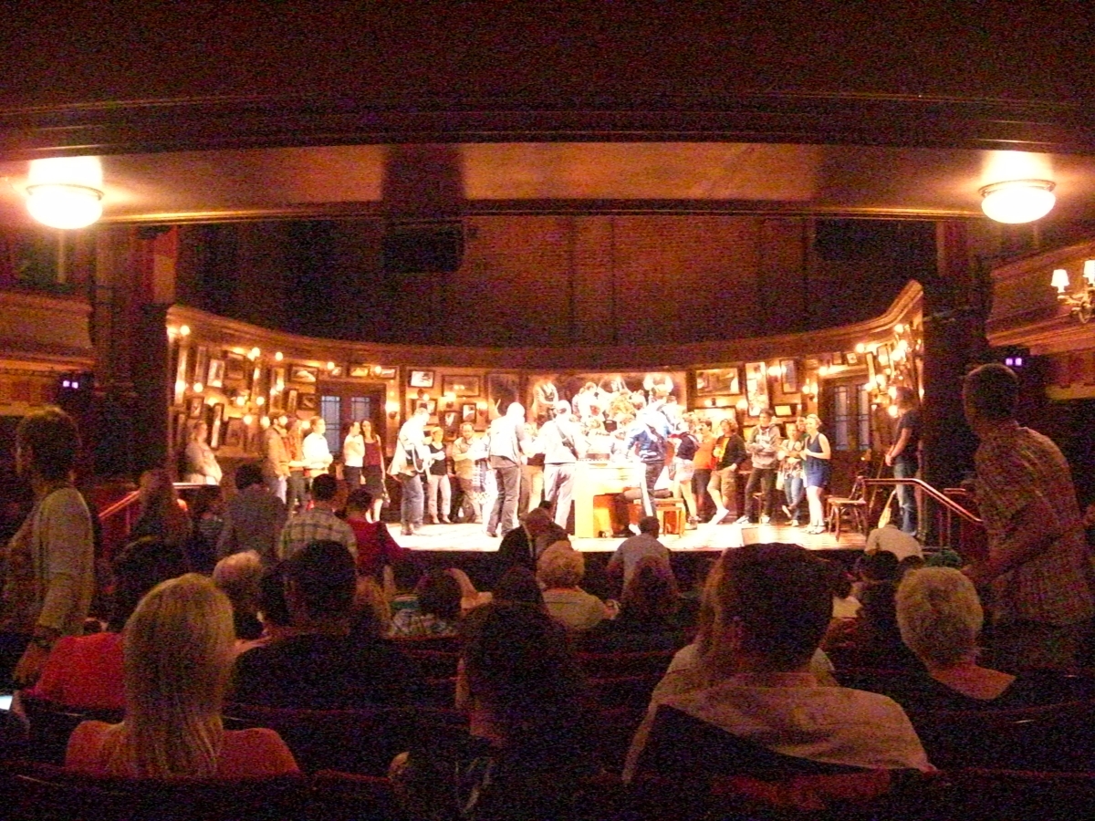 Musical Once - London - The Stage